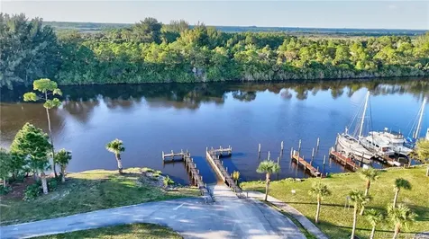 3141 SW Porpoise Circle Stuart FL 34997