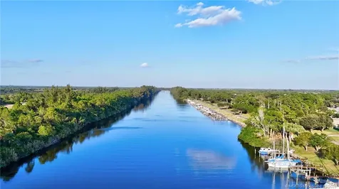 3141 SW Porpoise Circle Stuart FL 34997