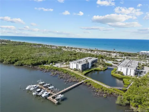 3792 NE Ocean Boulevard Jensen Beach FL 34957