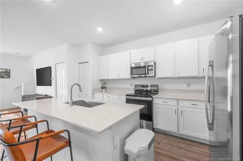 663 SE Lake Falls Street Port St Lucie FL 34984