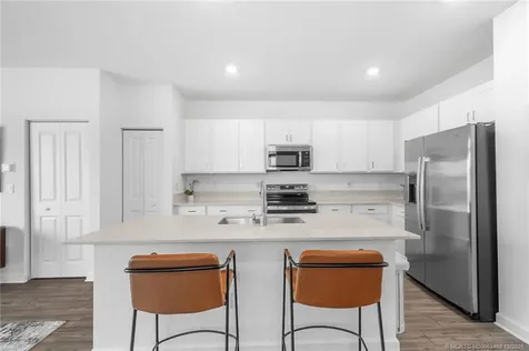 663 SE Lake Falls Street Port St Lucie FL 34984