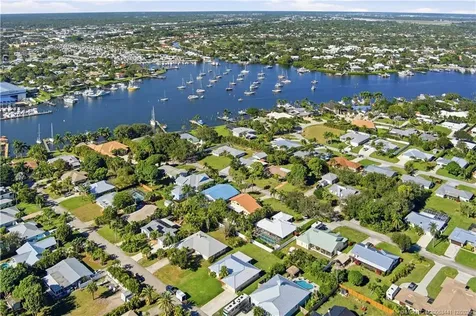 4665 SE Manatee Terrace Stuart FL 34997
