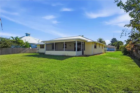 4665 SE Manatee Terrace Stuart FL 34997