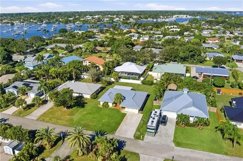4665 SE Manatee Terrace Stuart FL 34997