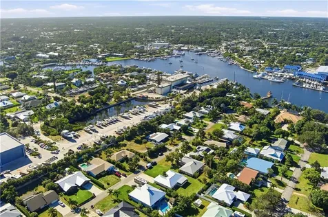 4665 SE Manatee Terrace Stuart FL 34997