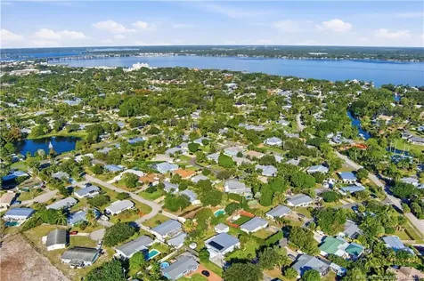 820 SE Stafford Drive Stuart FL 34996