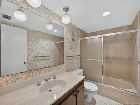 3462 NE Causeway Boulevard Jensen Beach FL 34957