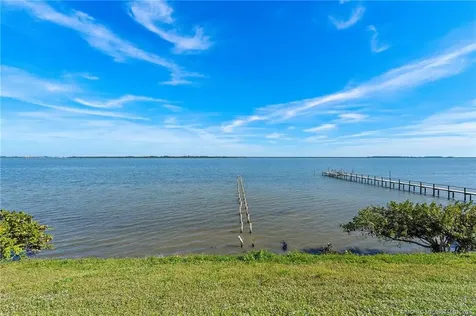 2315 S Indian River Drive Fort Pierce FL 34950