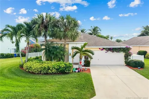 4668 SE Winter Haven Court Stuart FL 34997