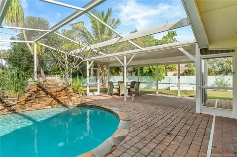 1425 SE San Sovina Terrace Port St Lucie FL 34952