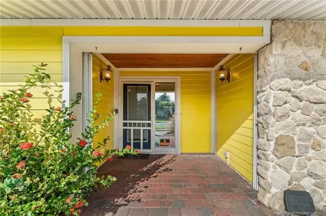 1425 SE San Sovina Terrace Port St Lucie FL 34952