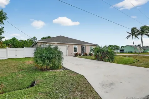 3002 SE East Blackwell Drive Port St Lucie FL 34952