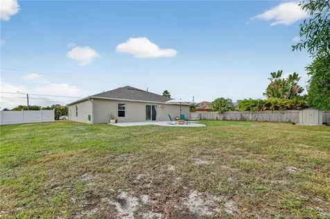3002 SE East Blackwell Drive Port St Lucie FL 34952