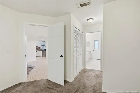 950 SW Jaslo Avenue Port St Lucie FL 34953