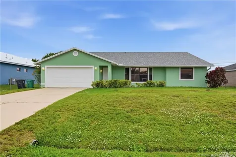 950 SW Jaslo Avenue Port St Lucie FL 34953