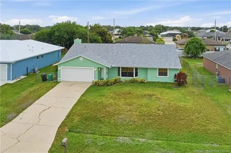 950 SW Jaslo Avenue Port St Lucie FL 34953