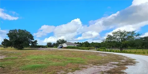 13559 22nd Lane Okeechobee FL 34974