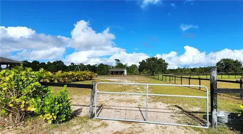 13559 22nd Lane Okeechobee FL 34974