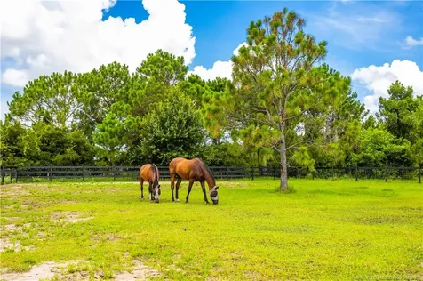 13559 22nd Lane Okeechobee FL 34974