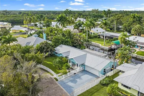 581 SW Timber Trail SW Stuart FL 34997