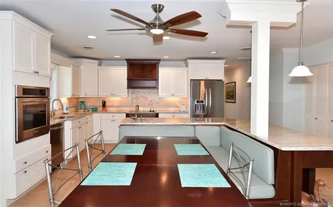 513 Gunwale Lane Longboat Key FL 34228
