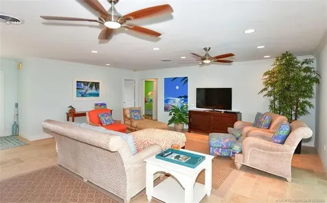 513 Gunwale Lane Longboat Key FL 34228