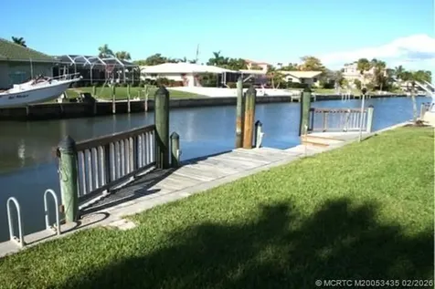 513 Gunwale Lane Longboat Key FL 34228