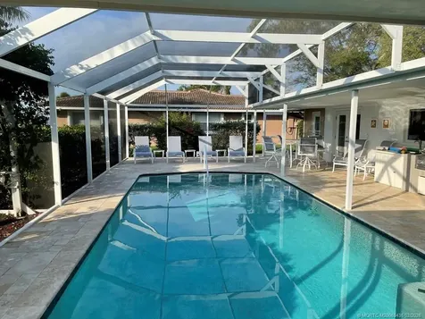 513 Gunwale Lane Longboat Key FL 34228