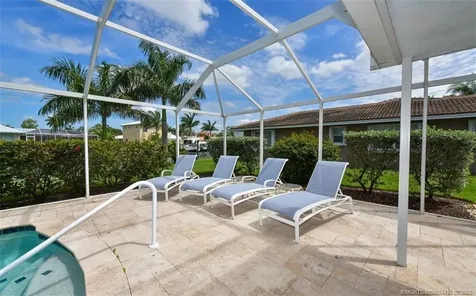 513 Gunwale Lane Longboat Key FL 34228