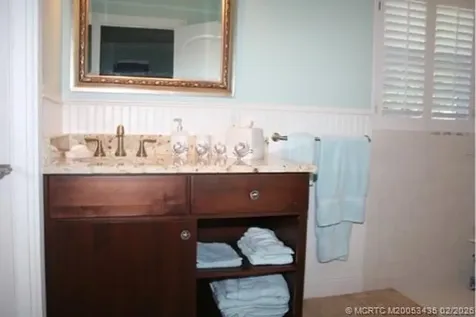 513 Gunwale Lane Longboat Key FL 34228