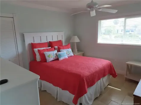 513 Gunwale Lane Longboat Key FL 34228