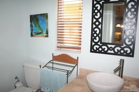 513 Gunwale Lane Longboat Key FL 34228