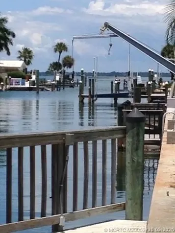513 Gunwale Lane Longboat Key FL 34228