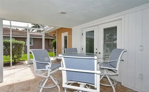 513 Gunwale Lane Longboat Key FL 34228
