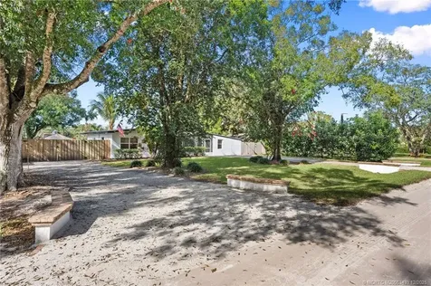 3235 62nd Court Vero Beach FL 32966