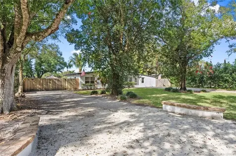 3235 62nd Court Vero Beach FL 32966