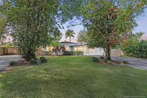 3235 62nd Court Vero Beach FL 32966