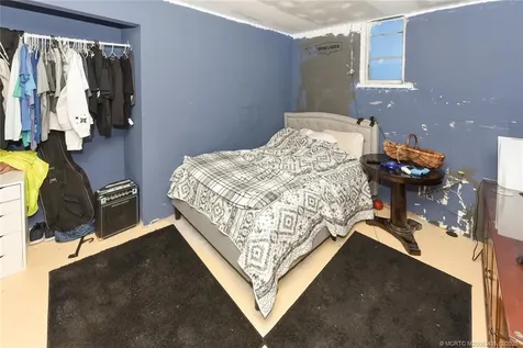 817 SW Saint Lucie Crescent Stuart FL 34994