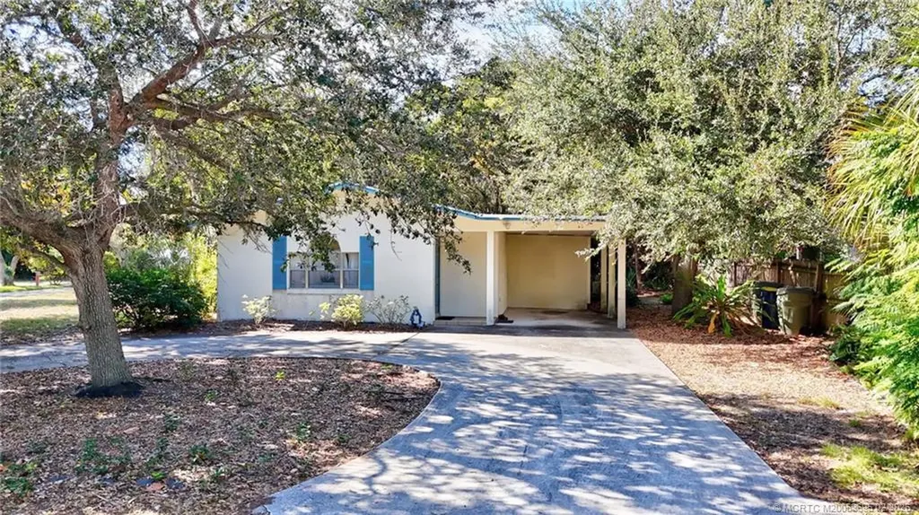 1027 SE Osceola Street Stuart FL 34996