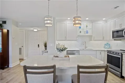 1800 SE Saint Lucie Boulevard Stuart FL 34996