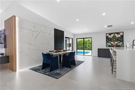 5143 Deerhurst Crescent Circle Boca Raton FL 33486