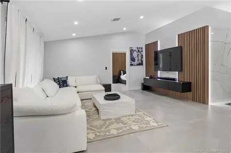 5143 Deerhurst Crescent Circle Boca Raton FL 33486