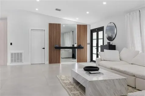 5143 Deerhurst Crescent Circle Boca Raton FL 33486