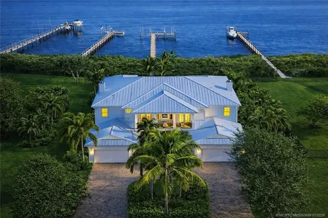 3042 NW Radcliffe Way Palm City FL 34990