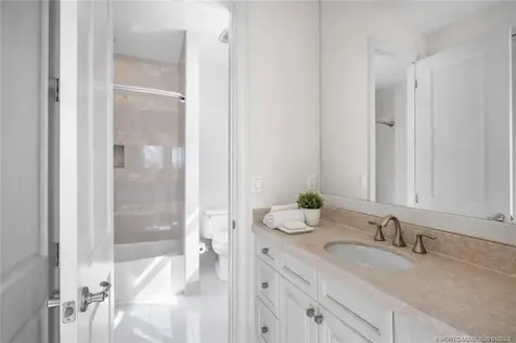 3042 NW Radcliffe Way Palm City FL 34990