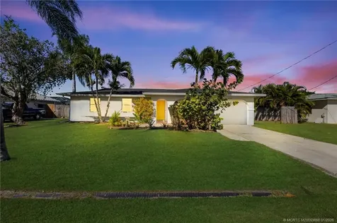 643 SE Harborview Drive Port St Lucie FL 34983