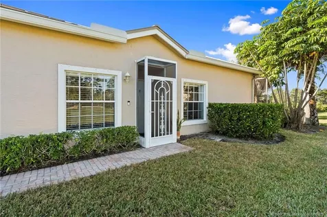 581 NW Broken Oak Trail Jensen Beach FL 34957