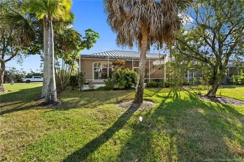 581 NW Broken Oak Trail Jensen Beach FL 34957