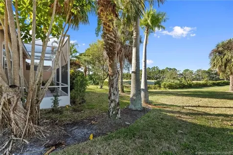 581 NW Broken Oak Trail Jensen Beach FL 34957