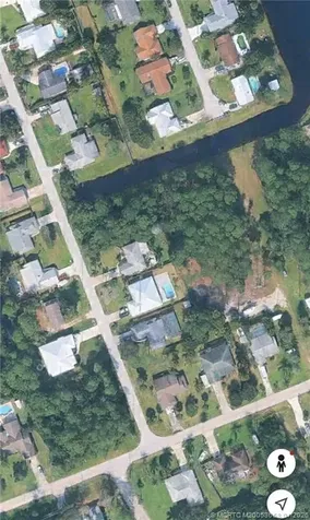 Lot 10,20 1/2 21 SE Pinehaven Avenue Hobe Sound FL 33455